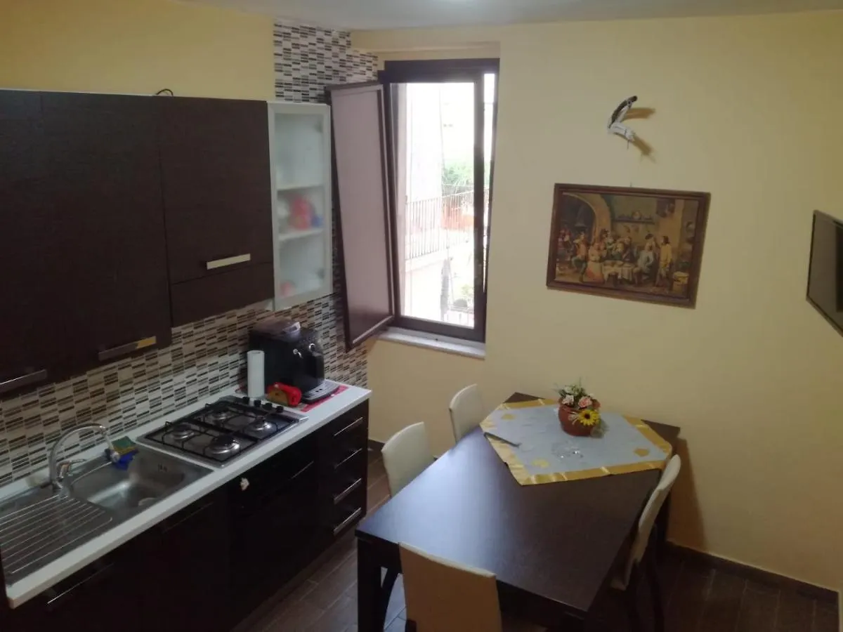 Bed & Breakfast Bed and Breakfast la casa di romi Aeroporto di Catania Fontana Rossa Italia